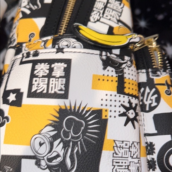 New loungefly Minion backpack - Picture 4 of 4